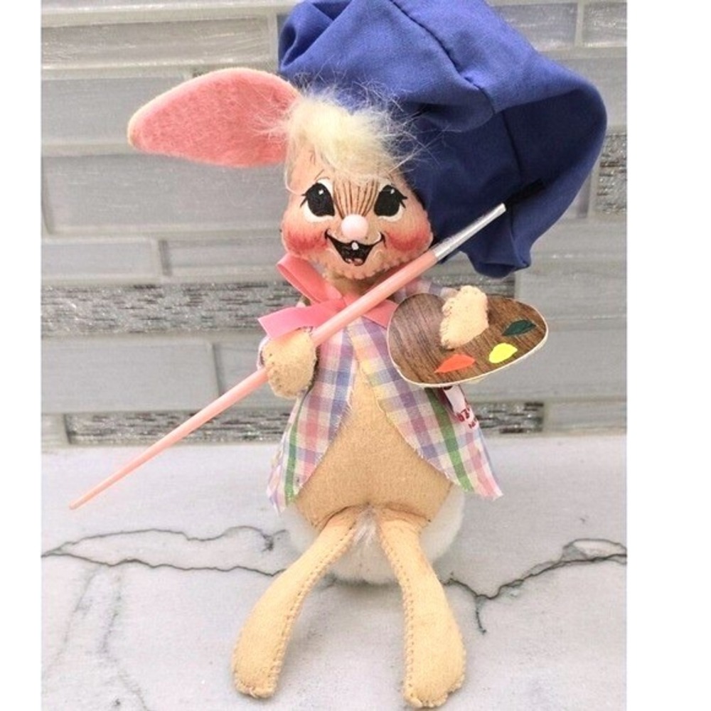 Vintage 1992 Annalee Mobilitee‎ 8" Painter Bunny w/ Hat, Brush & Palette